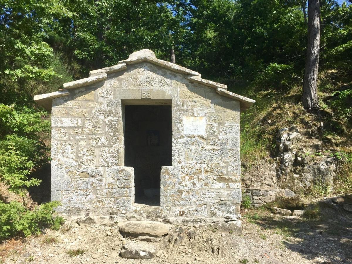 Agriturismo Vezzano Кьюзи-делла-Верна Экстерьер фото