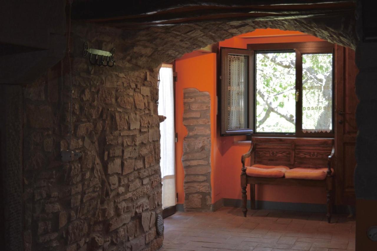Agriturismo Vezzano Кьюзи-делла-Верна Экстерьер фото