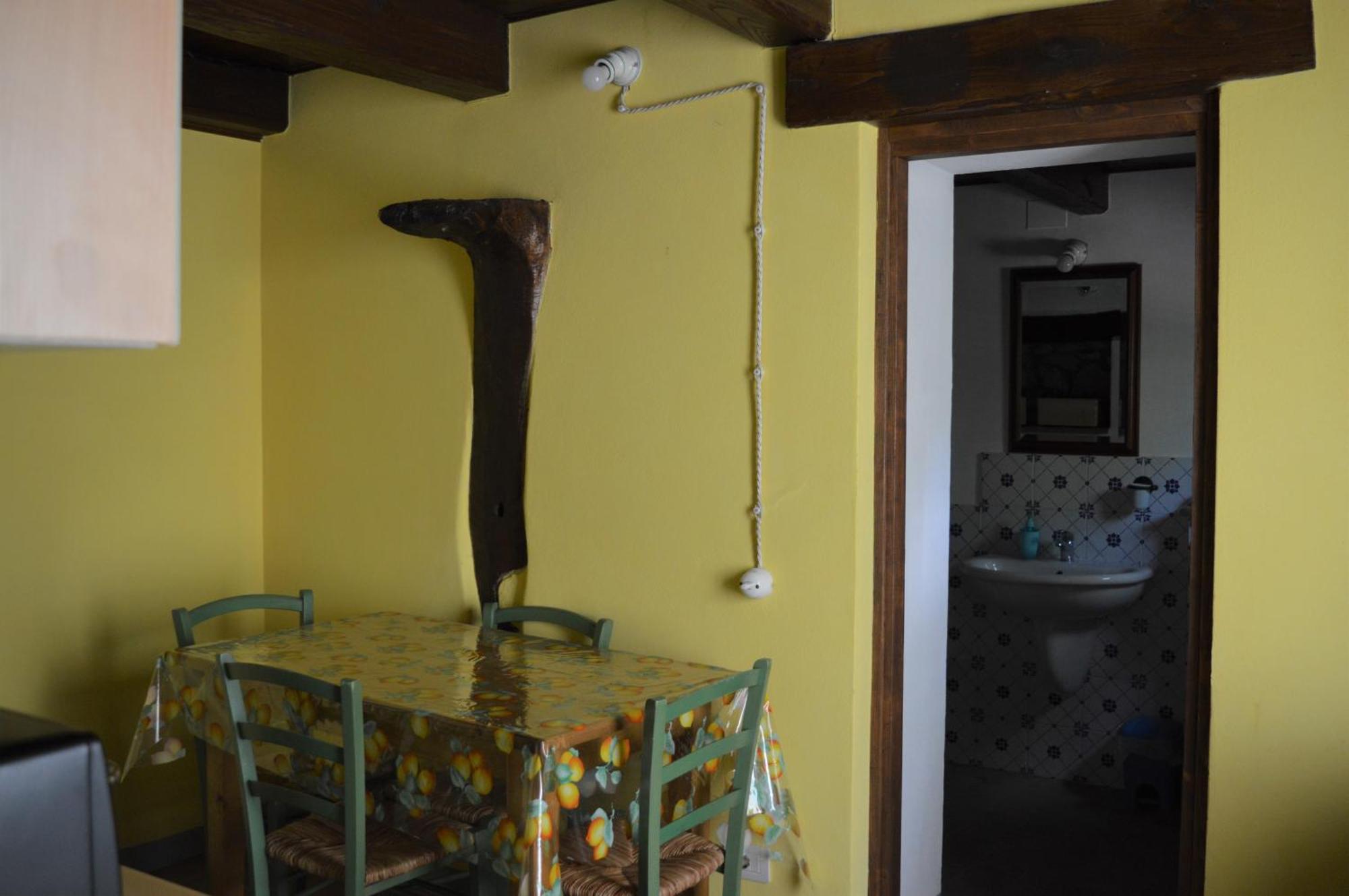 Agriturismo Vezzano Кьюзи-делла-Верна Номер фото