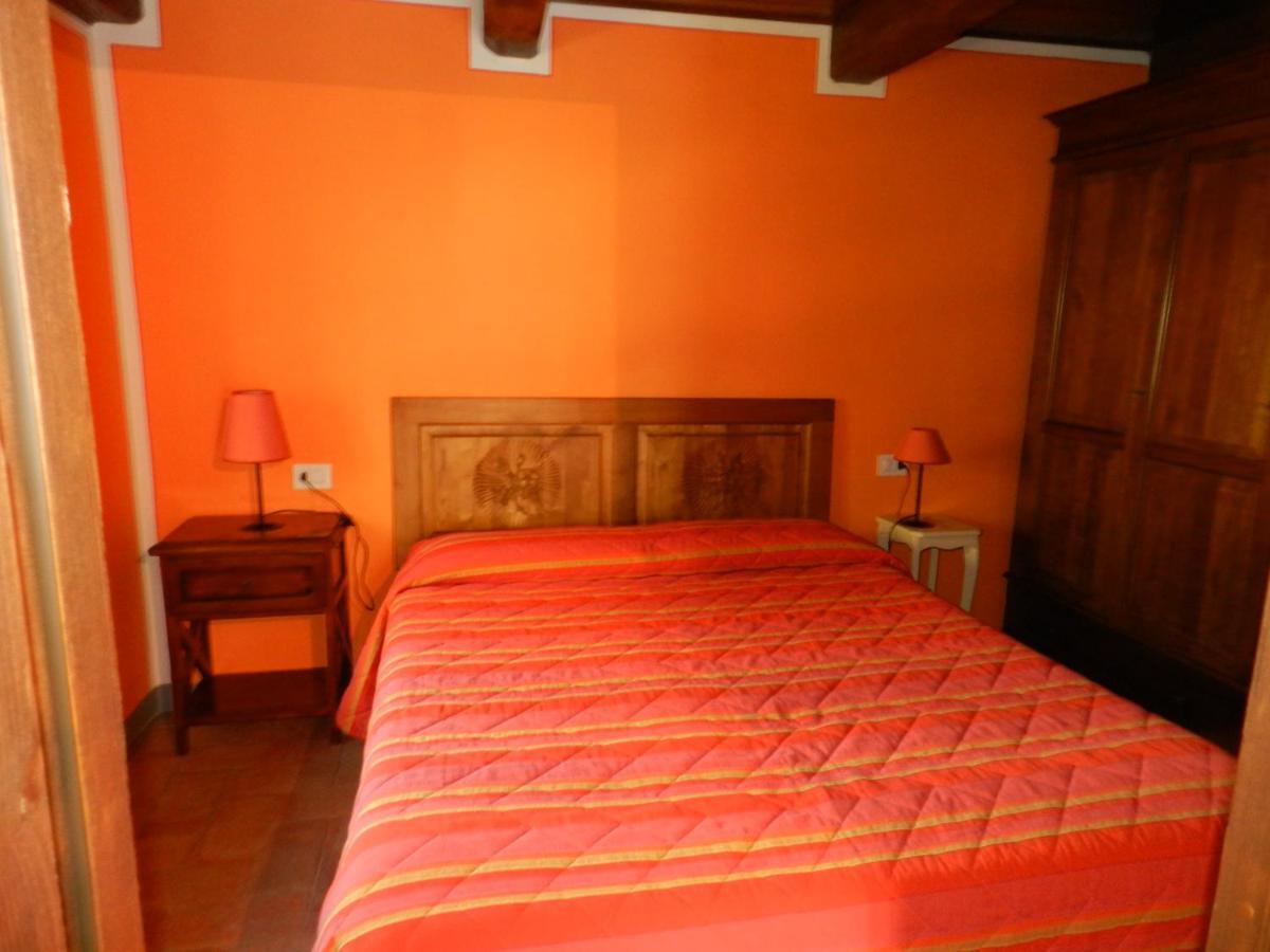 Agriturismo Vezzano Кьюзи-делла-Верна Экстерьер фото